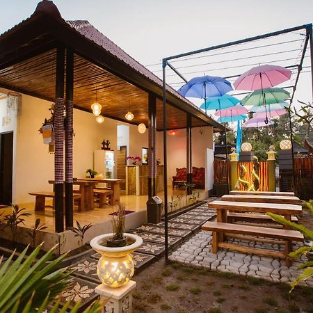 Double'D Hostel Batununggul Luaran gambar